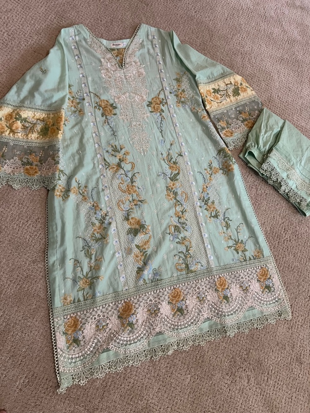 Indian Pakistani lawn /cotton embroidered dress suit